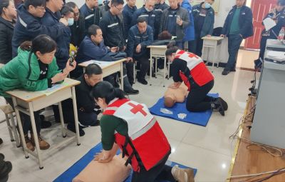 守护性命 为“心”而动 | 东升国际官网结合七台河市红十字会发展心肺复苏应急救护培训